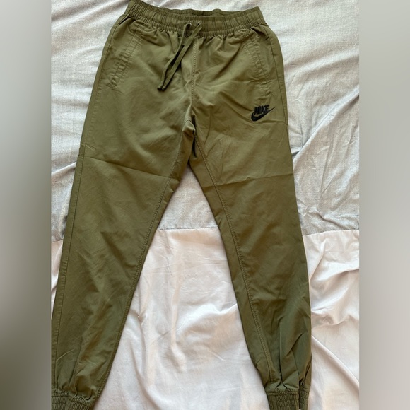 Nike pants in khaki size Medium - Picture 6 of 11